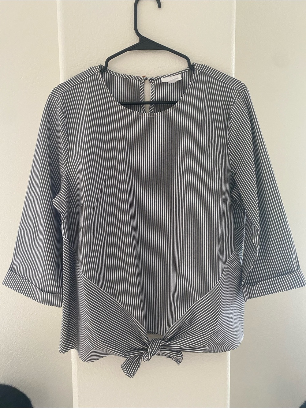 J. Jill Black and White Pin Striped Top Size Large - Picture 1 of 7